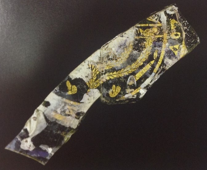 Fragment of a gold glass roundel with Menorah AD300-400 Rome, now Ashmolean